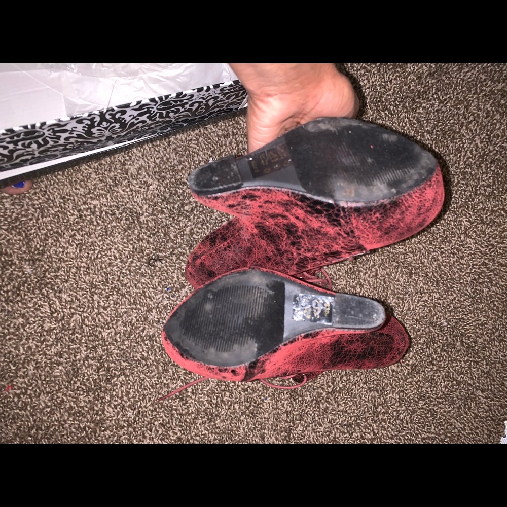 Rustic Moonheels - Picture 2 of 4